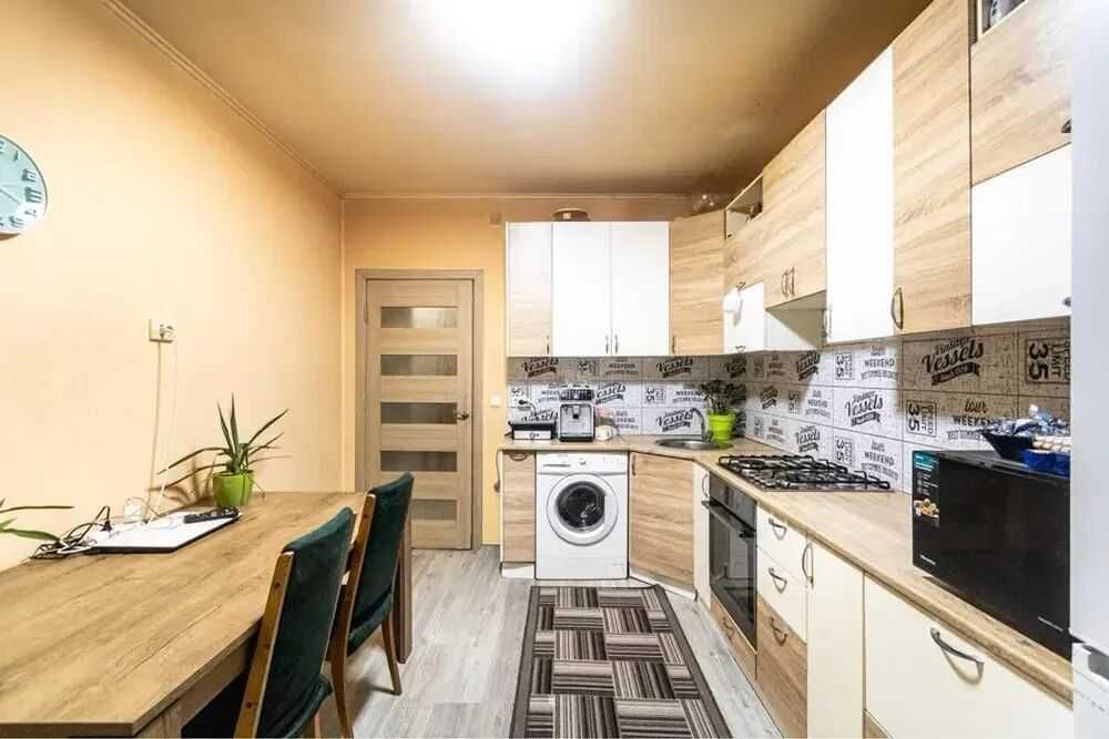 Продаж 1 кім.квартири в якісній,обжитій новобудові.ЗАХОДЬ ТА ЖИВИ