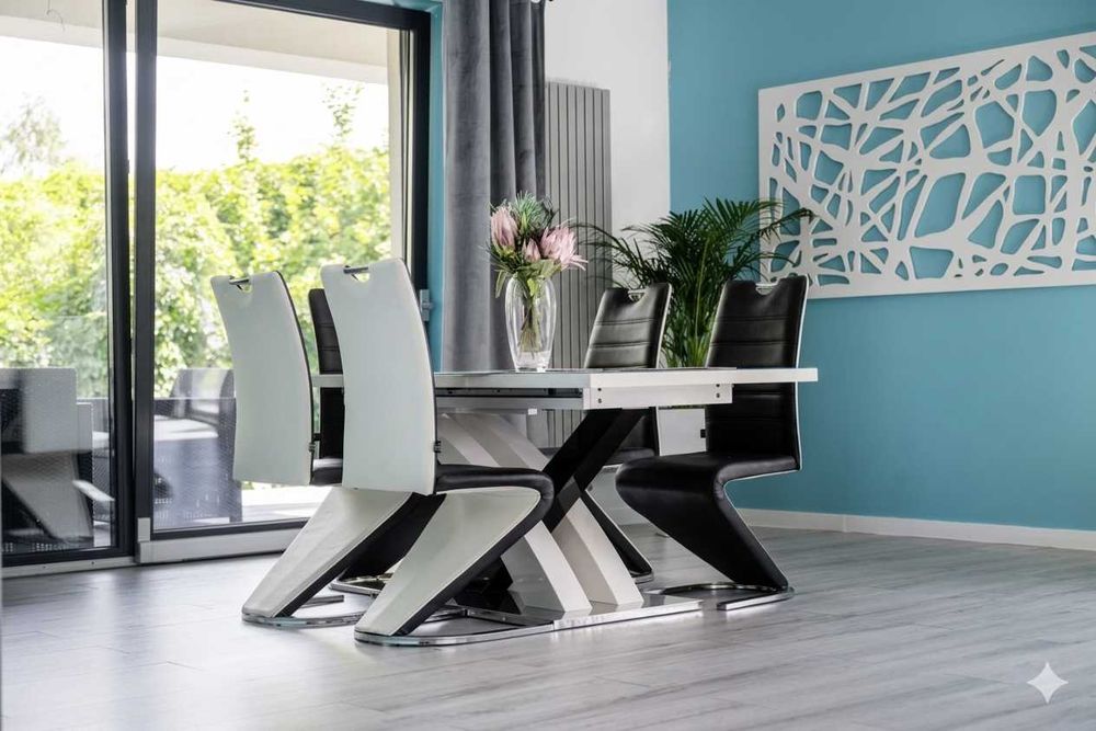 Nowoczesny dom jednorodzinny z użytkowym poddaszem