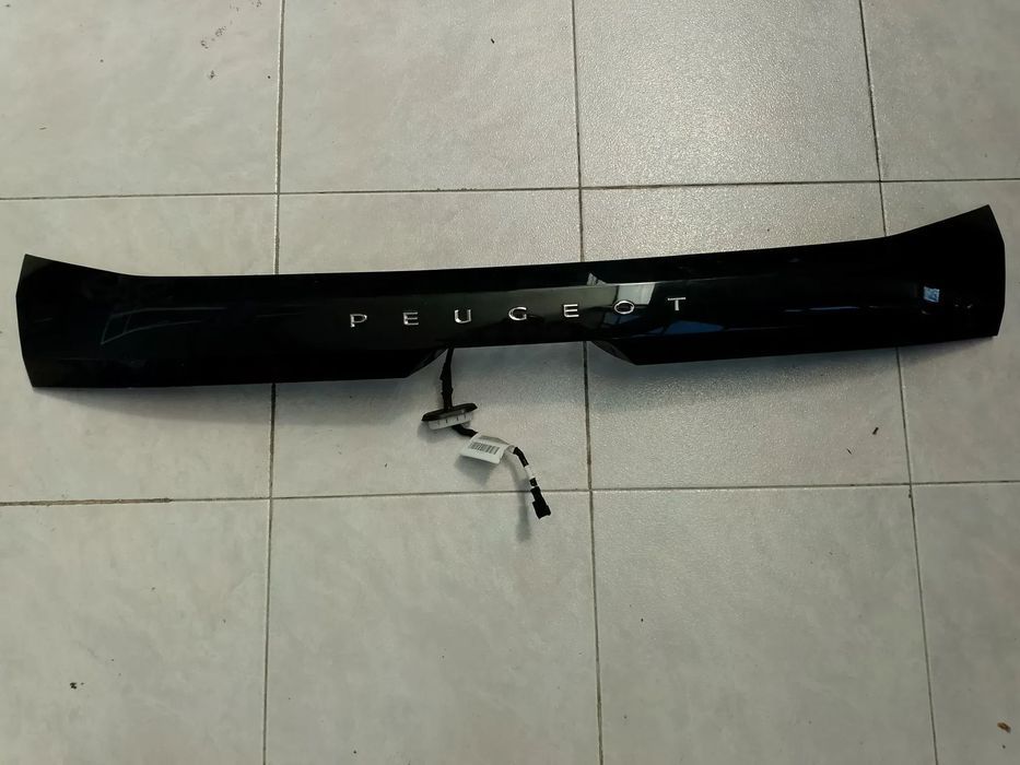 FRISO MALA PEUGEOT 208 II / 9826944480