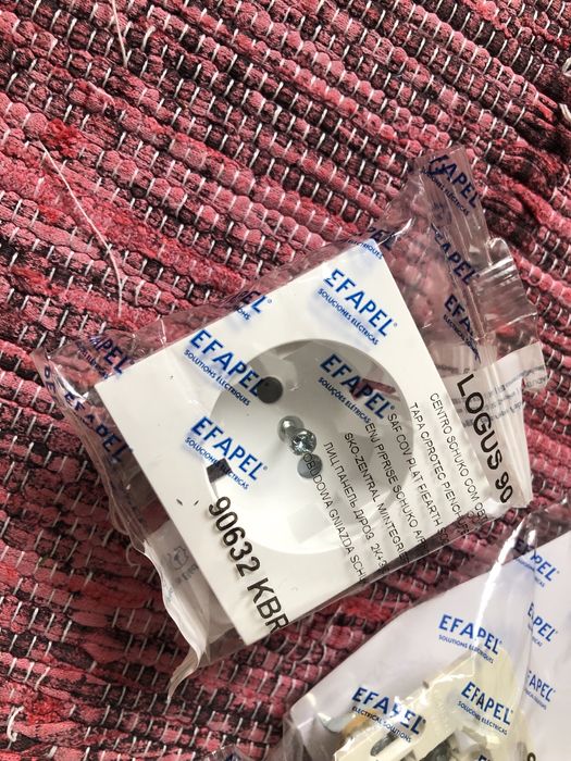 Conjunto tomadas eletricas Efapel