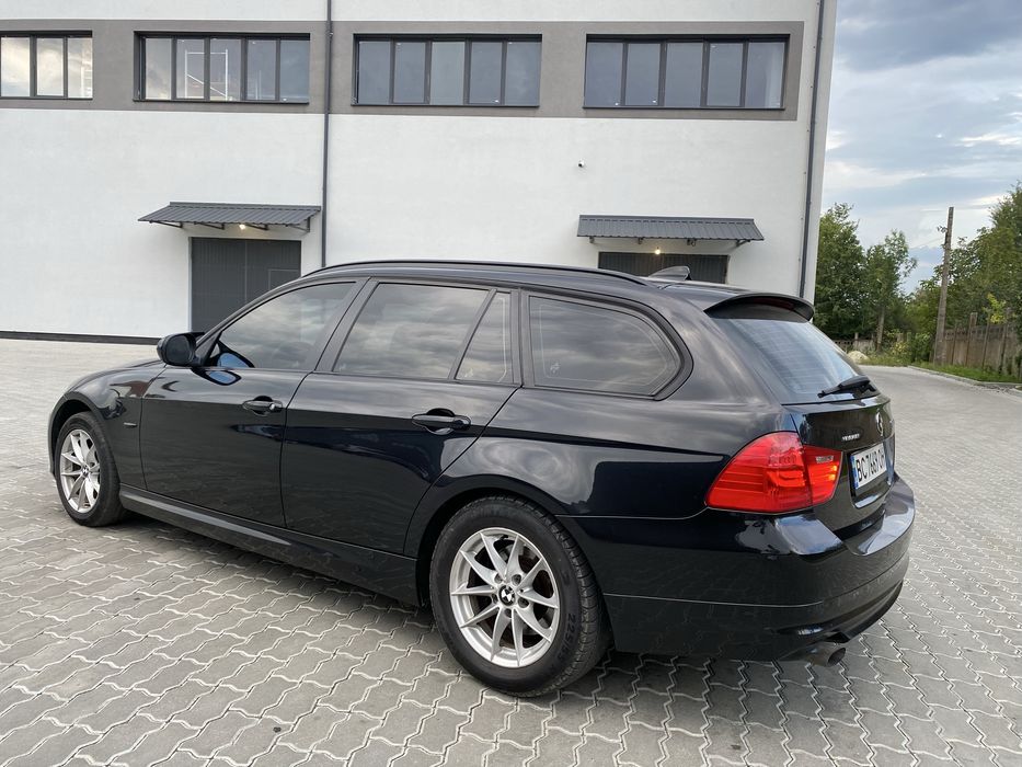 BMW e91 2.0d 2011