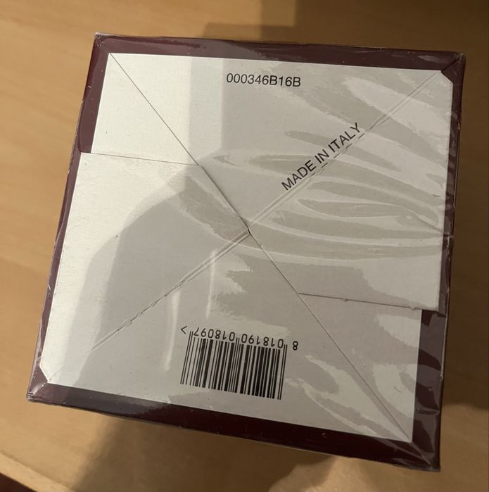 Caixa selada com 50 Carteirinhas/Saquetas Panini Futebol 2001/2002