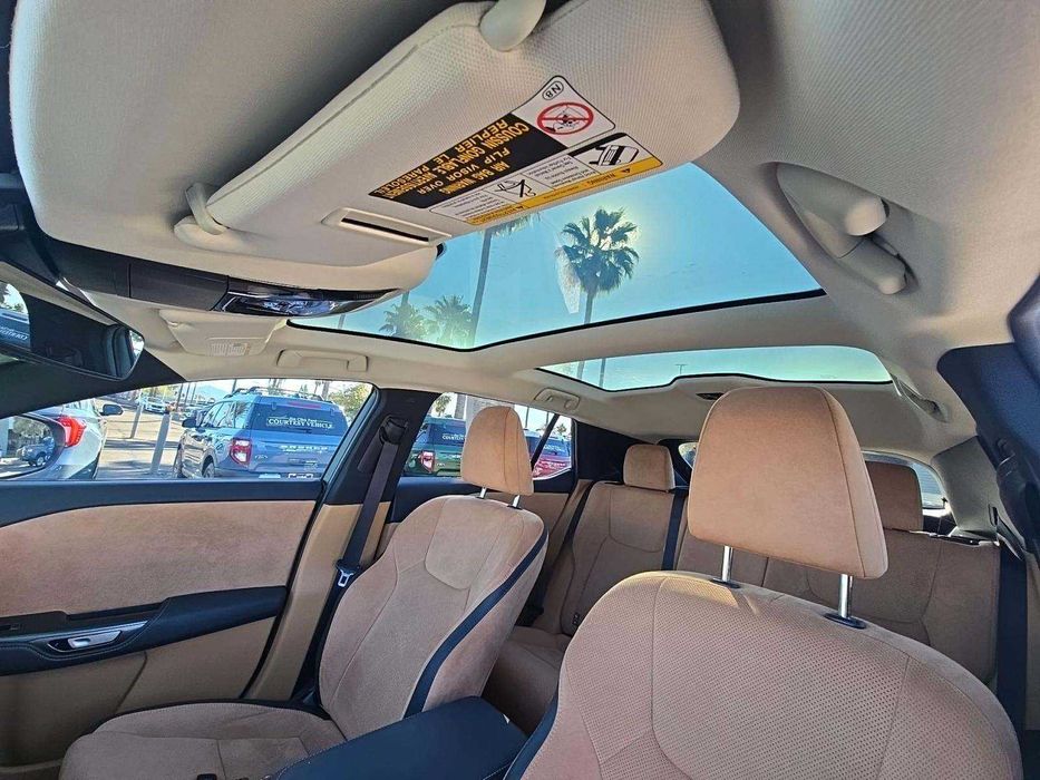 Lexus RZ 450e Luxury 2023 — перший електричний Lexus нового покоління