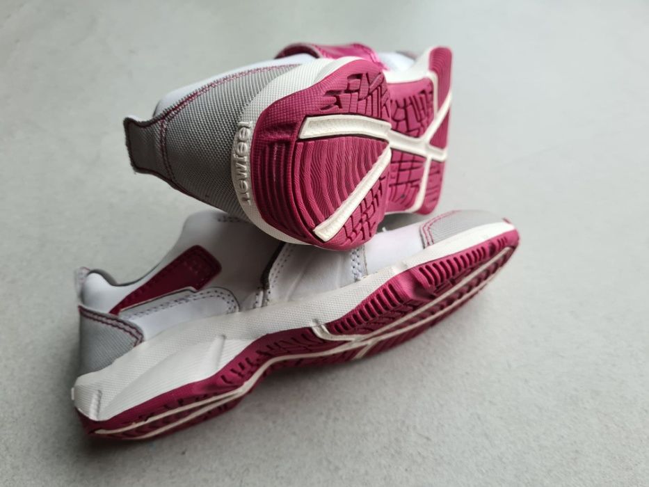 Buty sportowe skórzane Newfeel roz.31