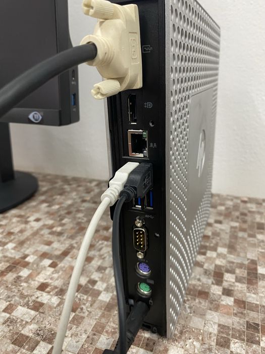 Тонкий клієнт комп’ютер HP t610 Thin Client