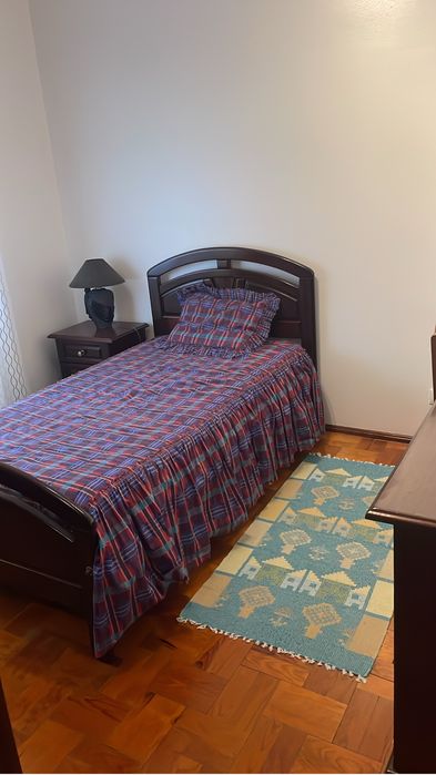 Quarto individual para arrendar