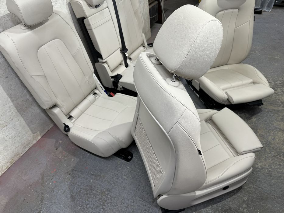 Салон Білий EQB 250+ X243 Mercedes Benz Кожа Сиденья Сидушки