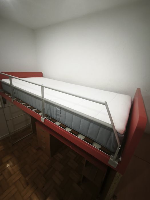 Cama Estúdio com secretária criança