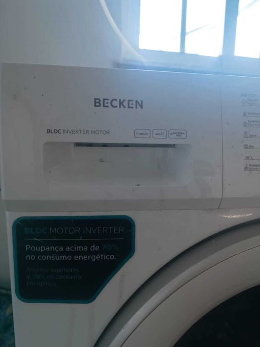Maquina de lavar roupa