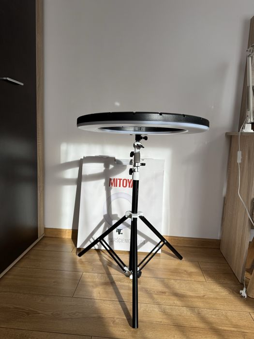 Lampa ring Mitoya