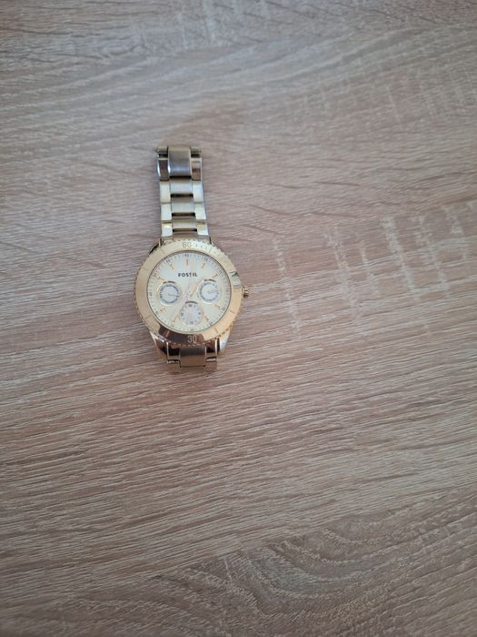 Relogio dourado da Fossil