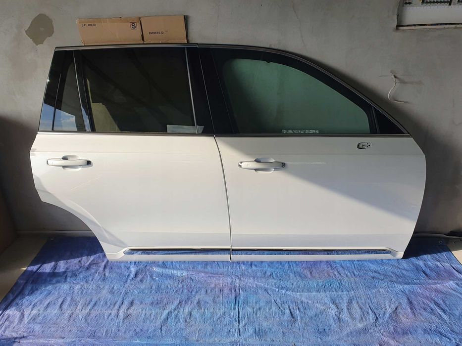VOLVO XC90 II Двері перед зад ліві праві