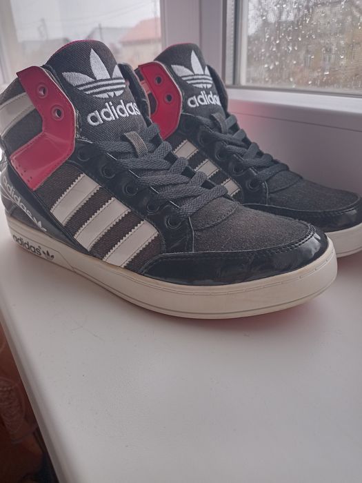 Adidas жіночі хайтопи