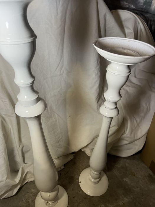 Castiçal com grande altura