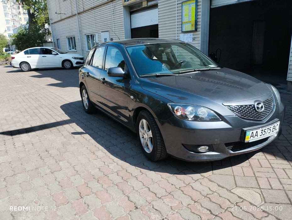 Mazda 3 hatchback