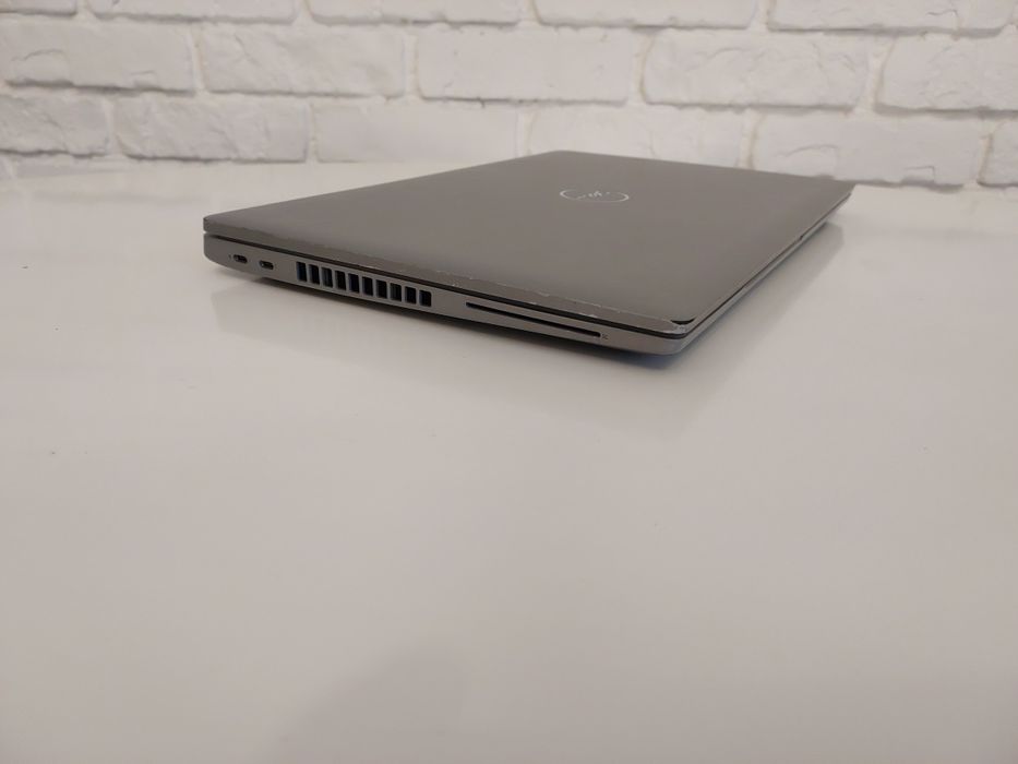 Dell Latitude 5520/15,6"FHD IPS/i5-1145G7/16Gb/256Gb