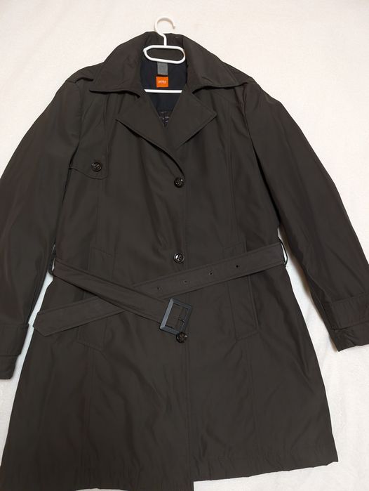 Плащь  пальто утеплений hugo boss M 52 розмір