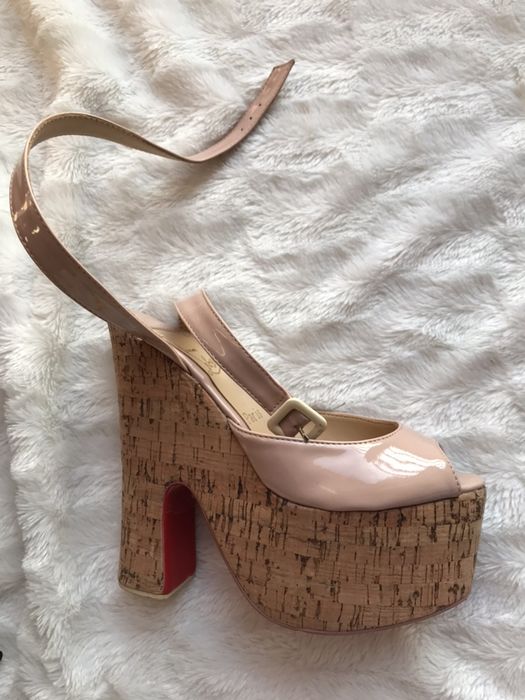 Buty na koturnie christian laboutin
