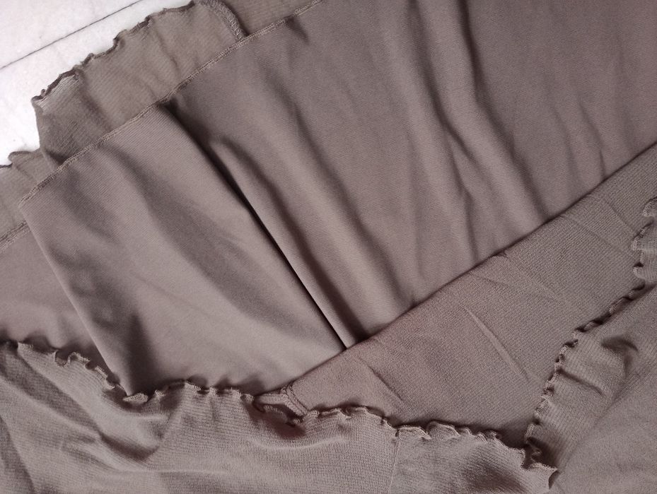 Brązowa wiralowa spódnica