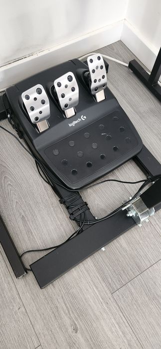 PS4 1tb + Volante Logitech G29 + Suporte