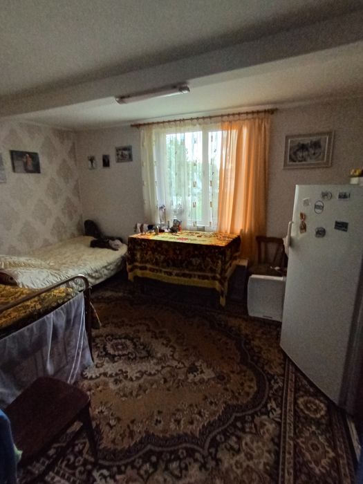 Продам хату в центрі села