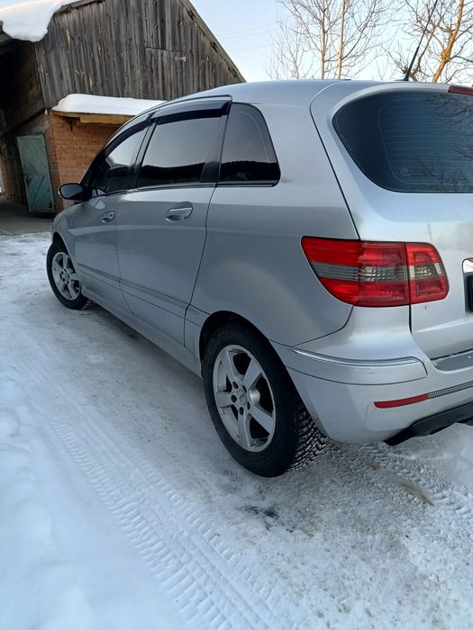 Продам   MERCEDES-BENZ В-200  145к.с.