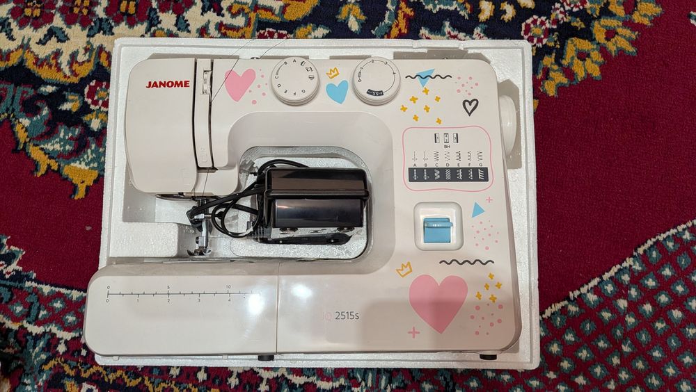 Швейна машина JANOME JQ2515s