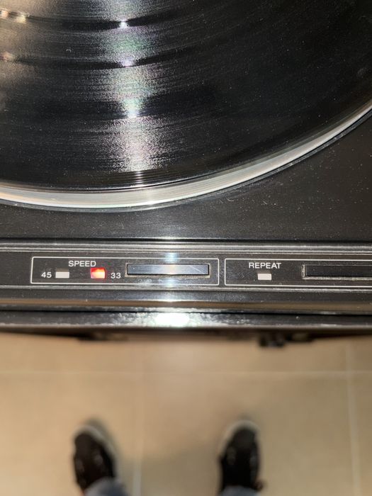 Gira Discos SONY  PS LX 431