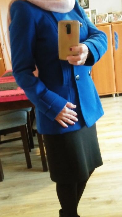 Płaszcz o klasycznym kroju