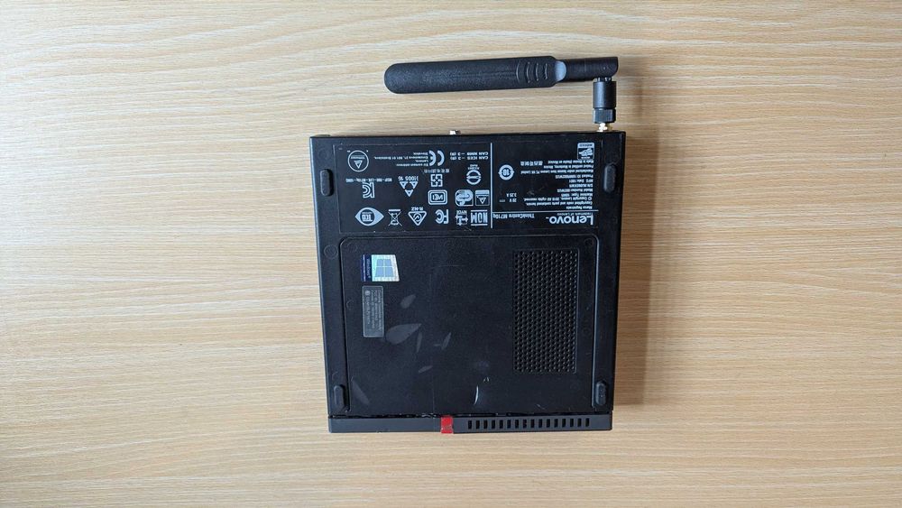 Lenovo ThinkCentre M710q i3 7100t 6x USB, 2x DP, RJ45, WiFi, 3,5 mm