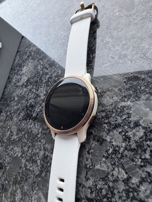 Smartwatch Garmin Venu 2s biały różowe złoto