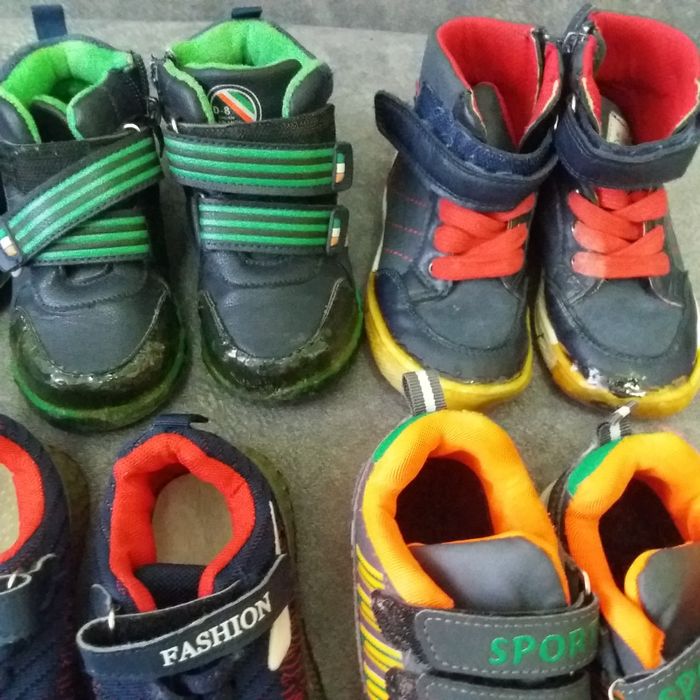 Віддам даром взуття