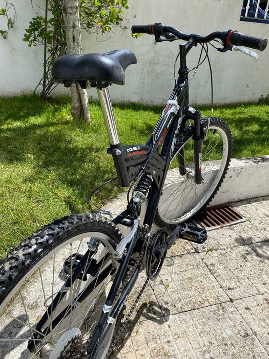 Bicicleta GKX da 300 double suspension