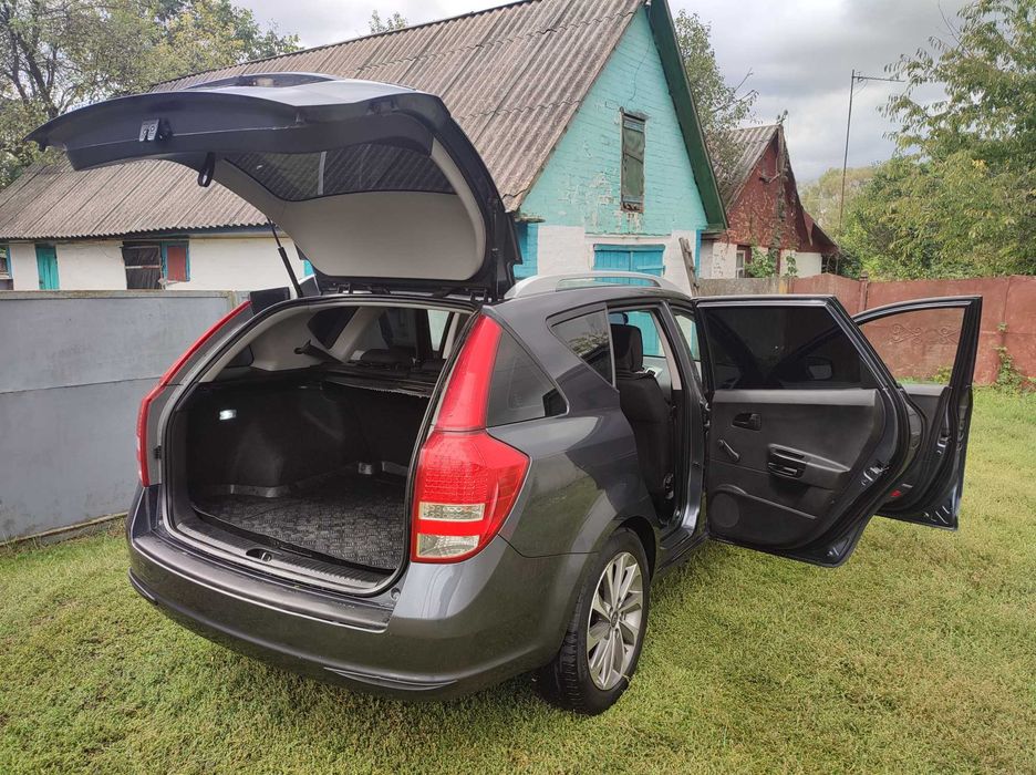 Продам КІА Ceed 2010 р. 1.6 D