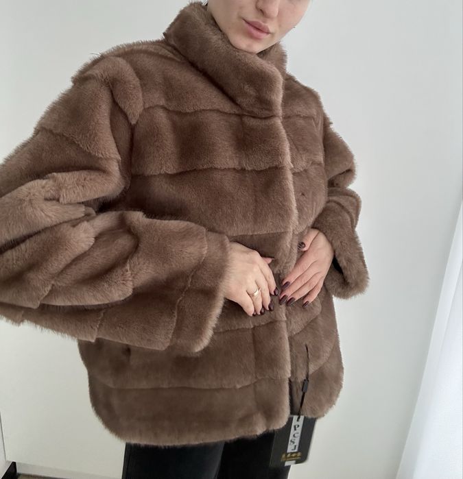 Натуральна норка Китай