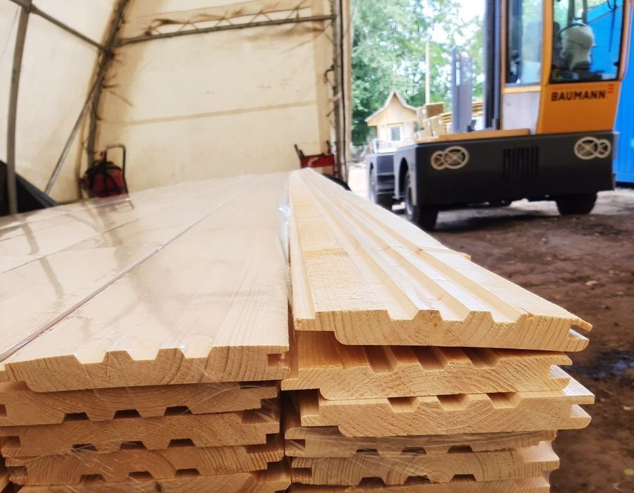 Deska elewacyjna szalówka świerkowa świerk  19x146 boazeria 11x96