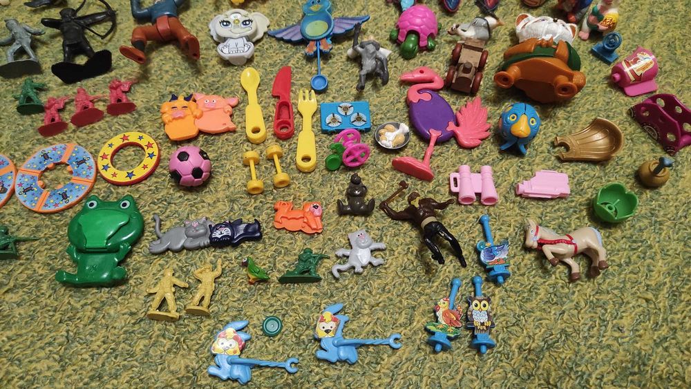 игрушки из киндеров