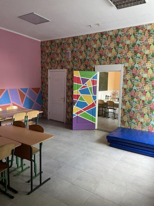 Продам комерційне приміщення по Незалежності, початок