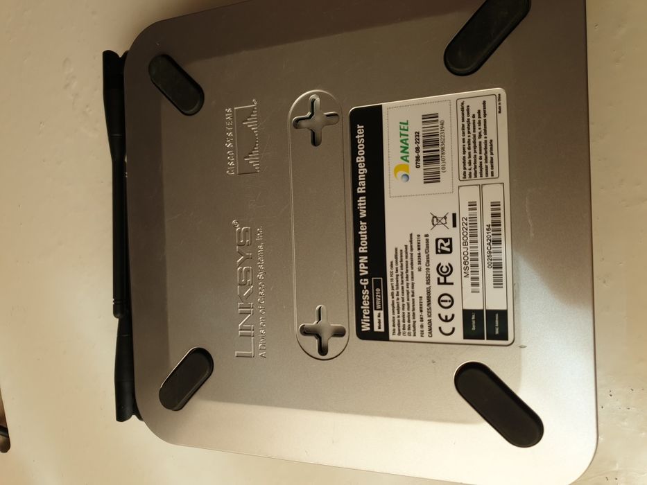 urządzenie to punkt dostępowy Cisco Linksys WAP4400N.