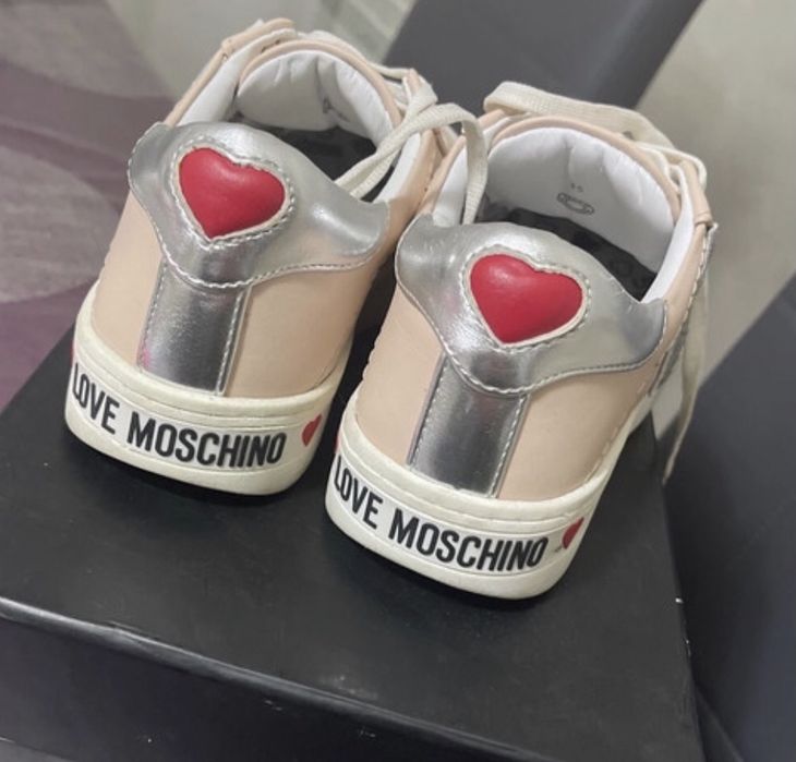 Sapatilhas moschino 35