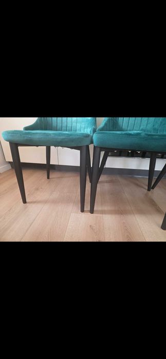 4 Krzesła Louis Welurowe