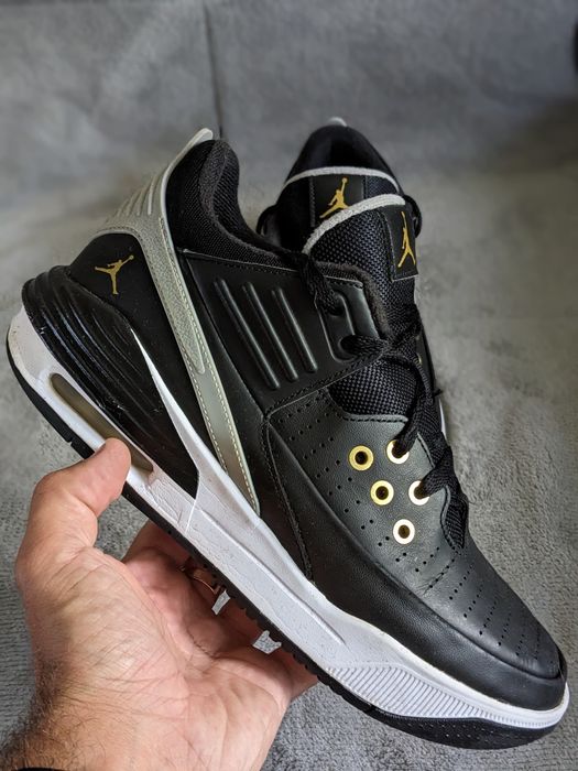 Кросівки Nike Air Jordan Max Aura 5 p.43