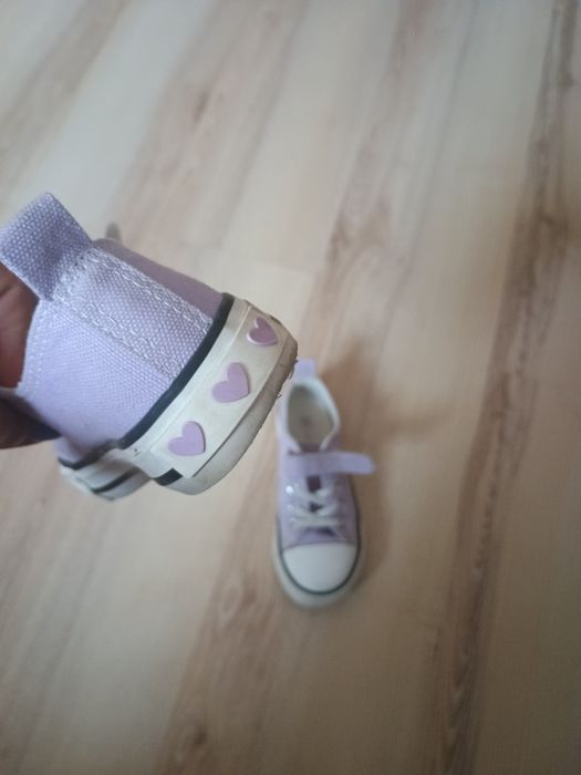 Trampki dziewczęce 28