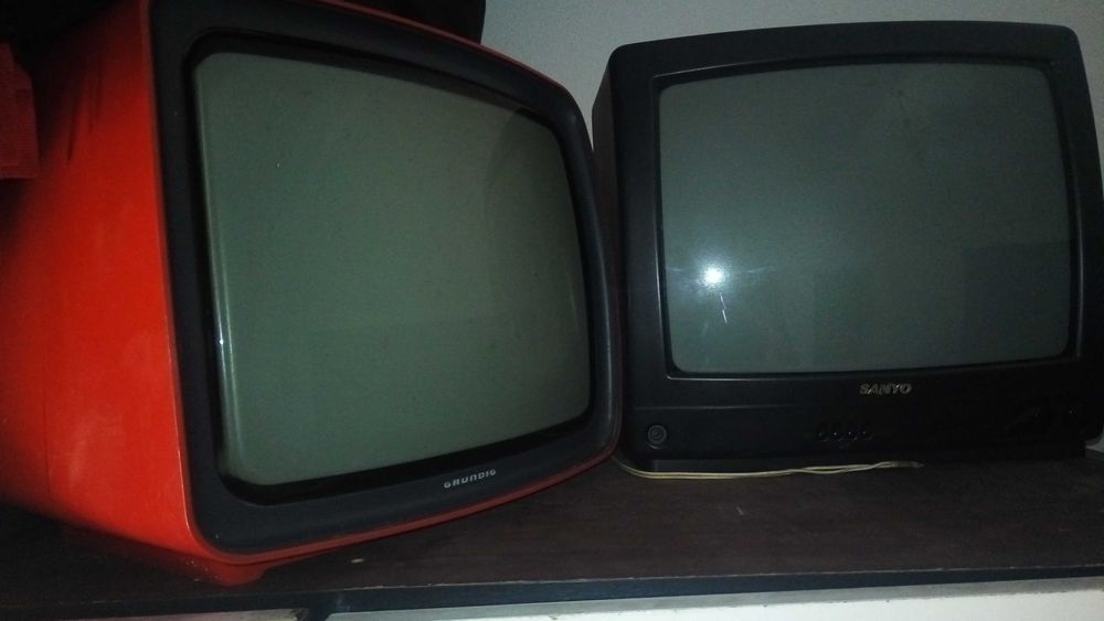 Televisões a funcionar