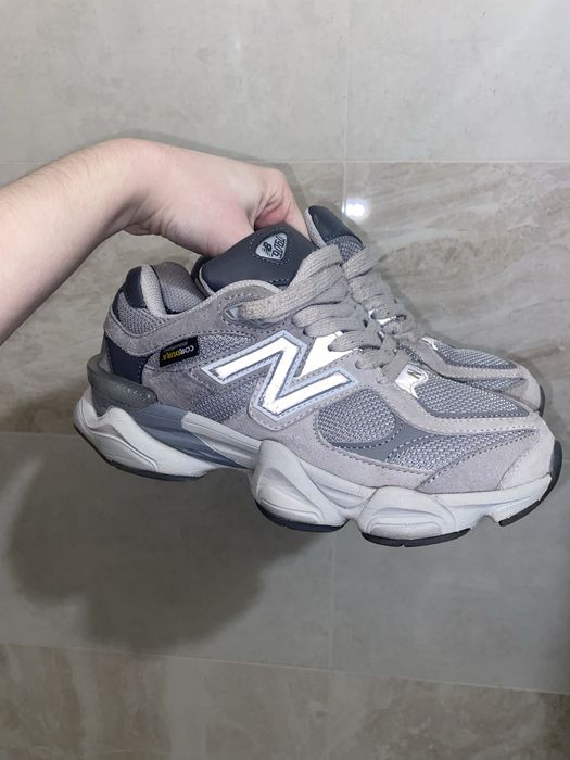 New Balance 9060, Grey