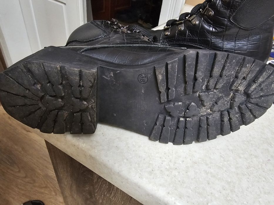 Ботінки жіночі шкіряні