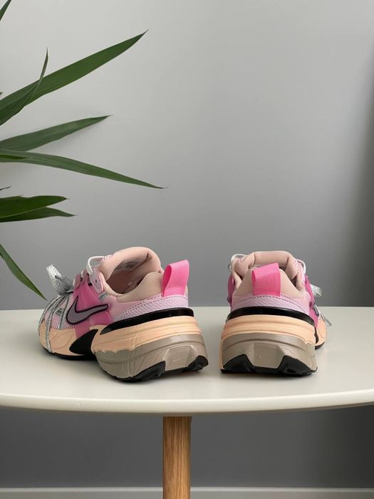 Кросівки Жіночі Nike V2K Runtekk Beige Pink Silver 36-41 Топ якість