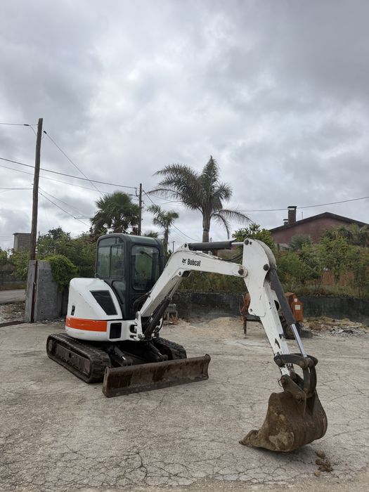 Mini giratória Bobcat 430 ( 3.5t)