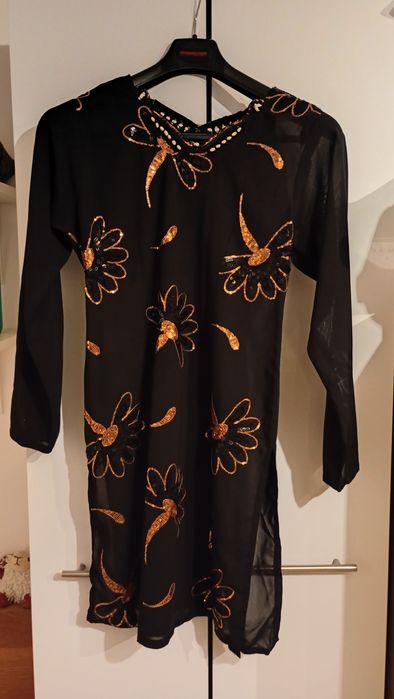 Elegancka tunika, sukienka cekiny