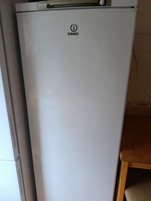 Морозилка indesit